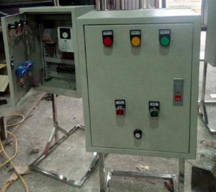TBK 02: TỦ ĐIỀU KHIỂN MOTOR KHUẤY